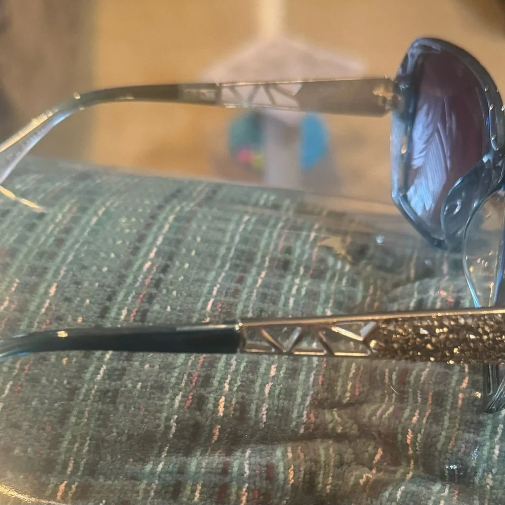 Ladies sunglasses